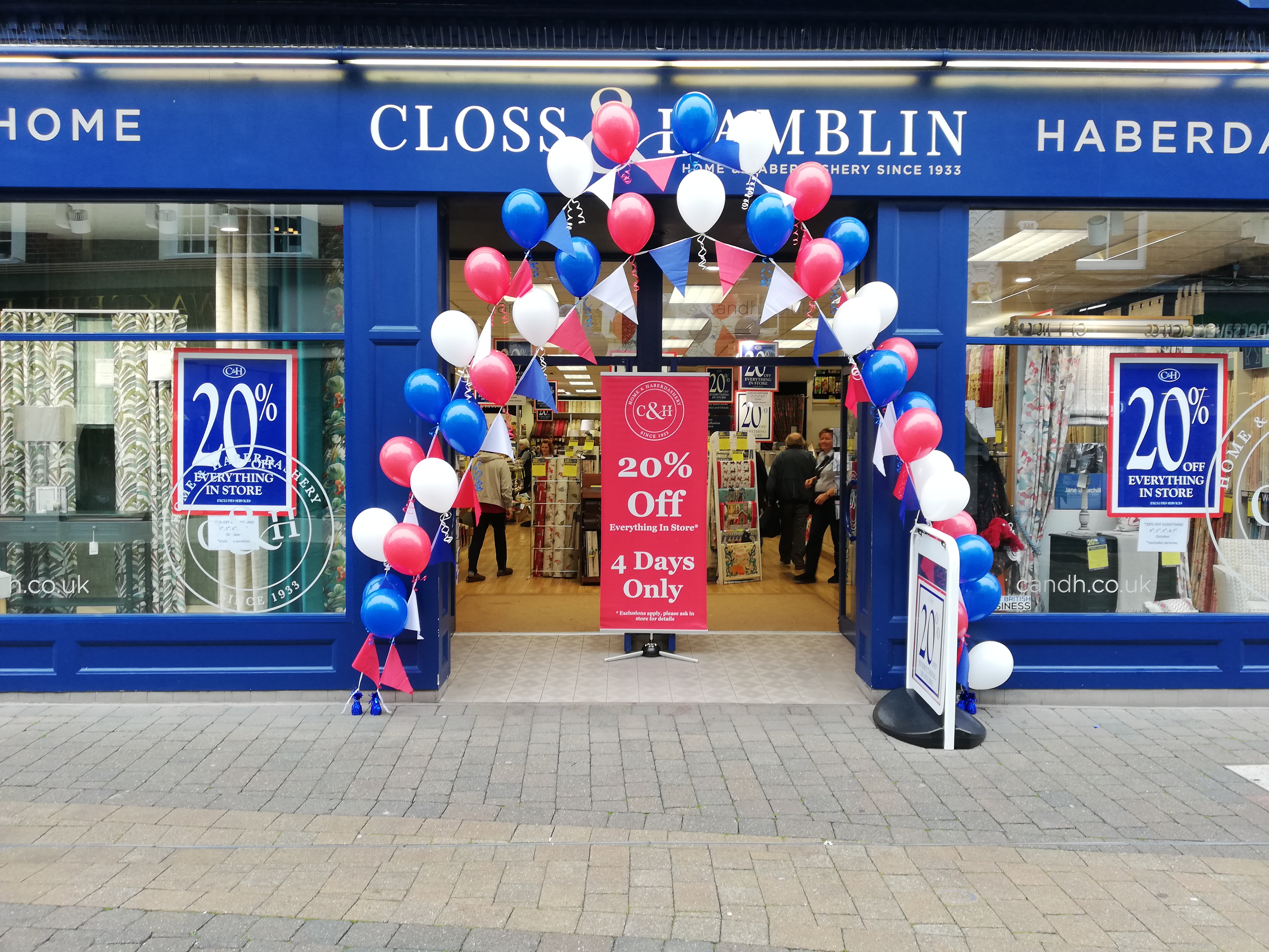 Closs & Hamblin, Horsham Promotional Arch